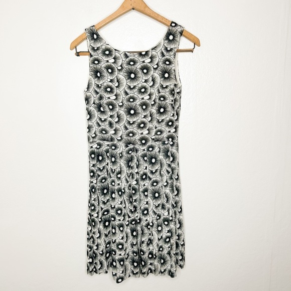 Lavand. Abstract Floral Print Sleeveless Mini Dress Black and White Small S - Picture 2 of 9